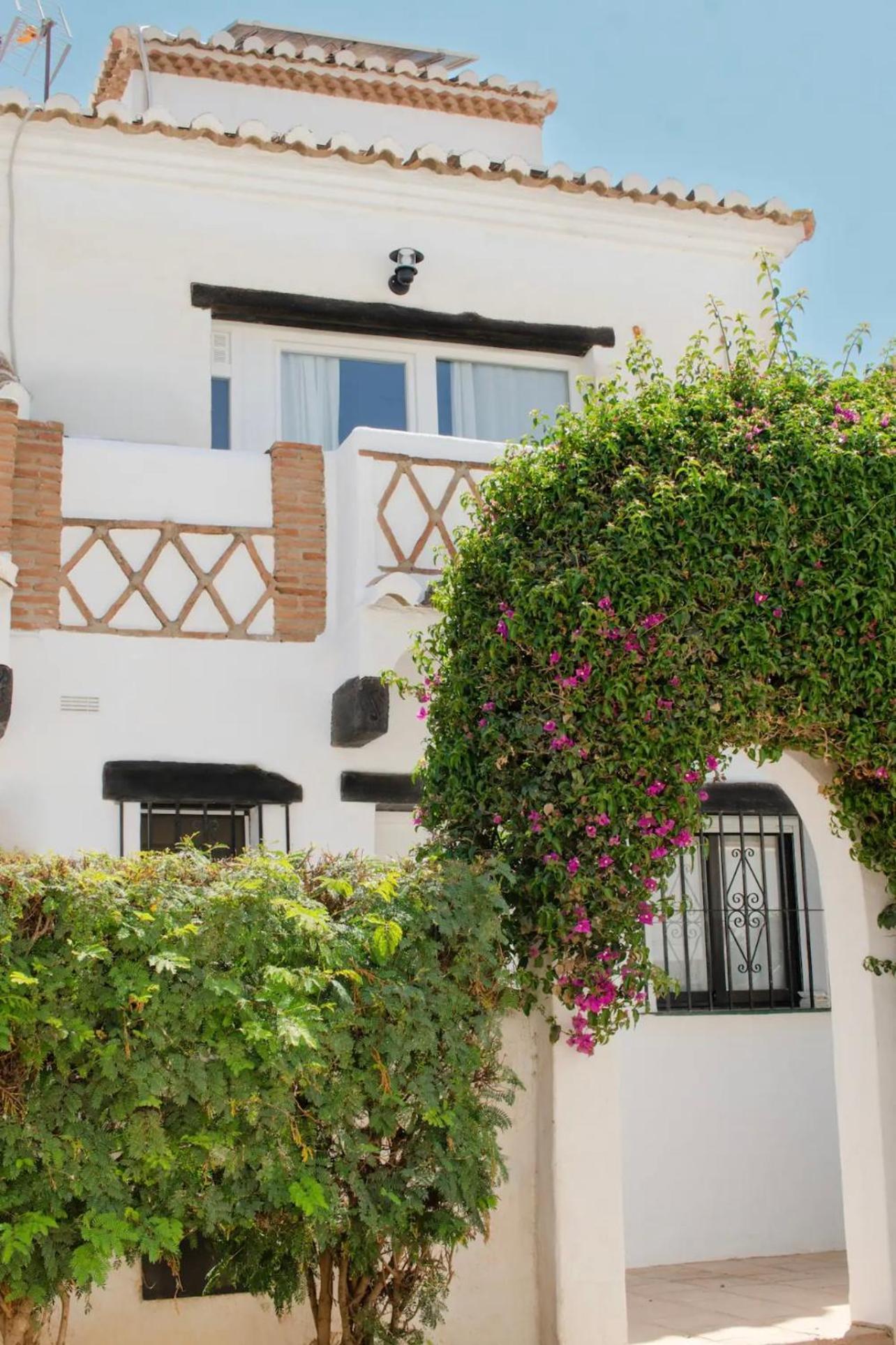 Mijas Costa - Beachside Apartment-B Sitio de Calahonda Extérieur photo