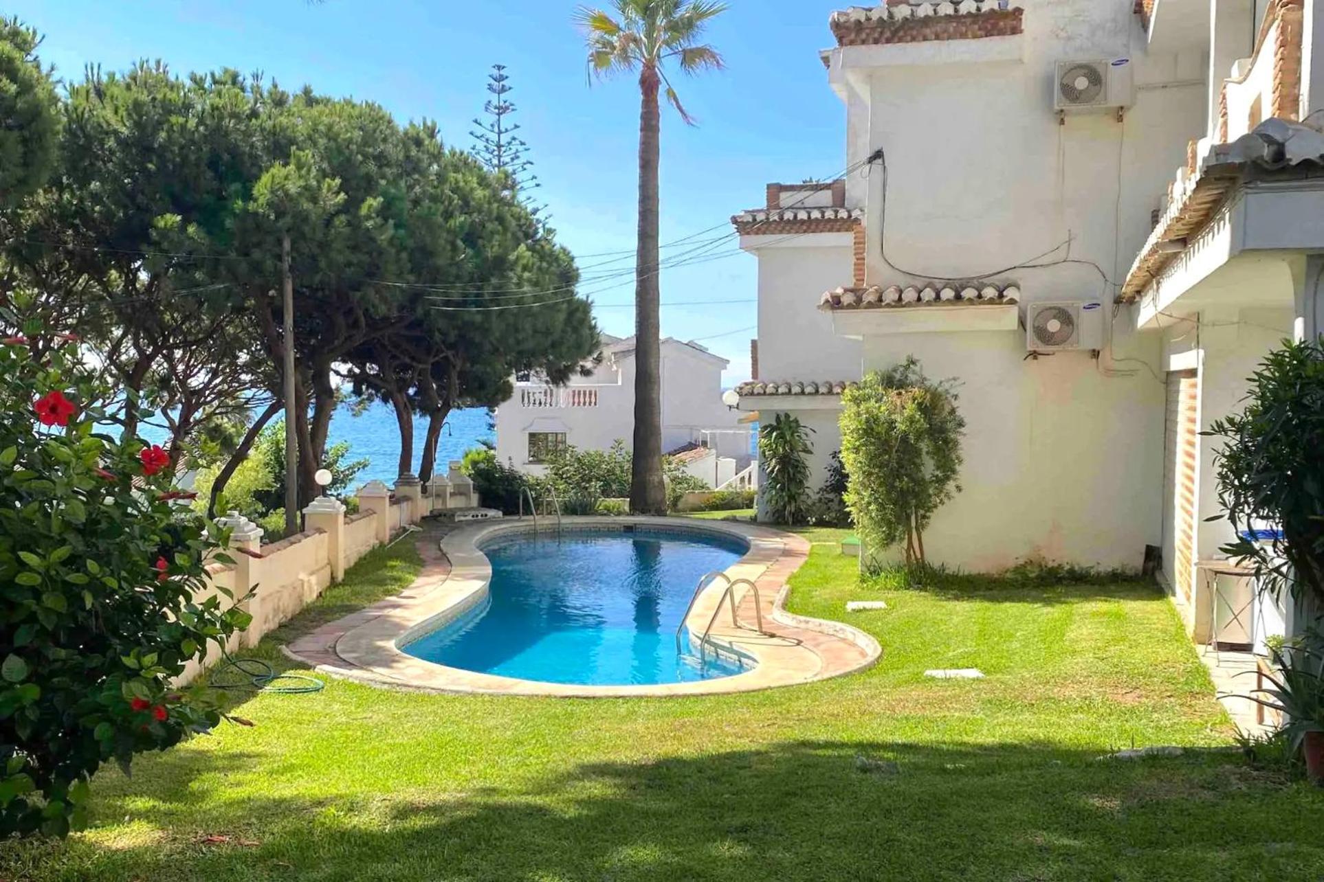 Mijas Costa - Beachside Apartment-B Sitio de Calahonda Extérieur photo